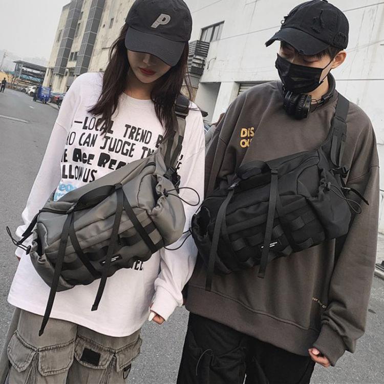 all in one place אביזרי גברים Street Trend Chest pack Shoulder Bag Functional Nylon Crossbody Bags Unisex Outdoor Hip hop Bag Fashion Waist packs Phone Pack