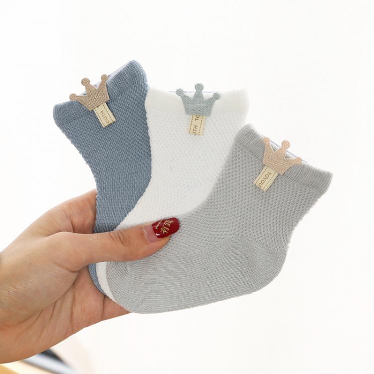 all in one place ילדים ותינוקות 3 Pairs / lot Baby Socks Mesh Socks Thin Cotton Models Boys Girls Socks Boneless Suture Newborn Socks Accessories Children Socks