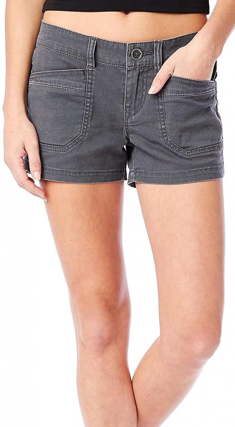 all in one place בגדי נשים UNIONBAY Women's Delaney Stretch 3.5" Inseam Short