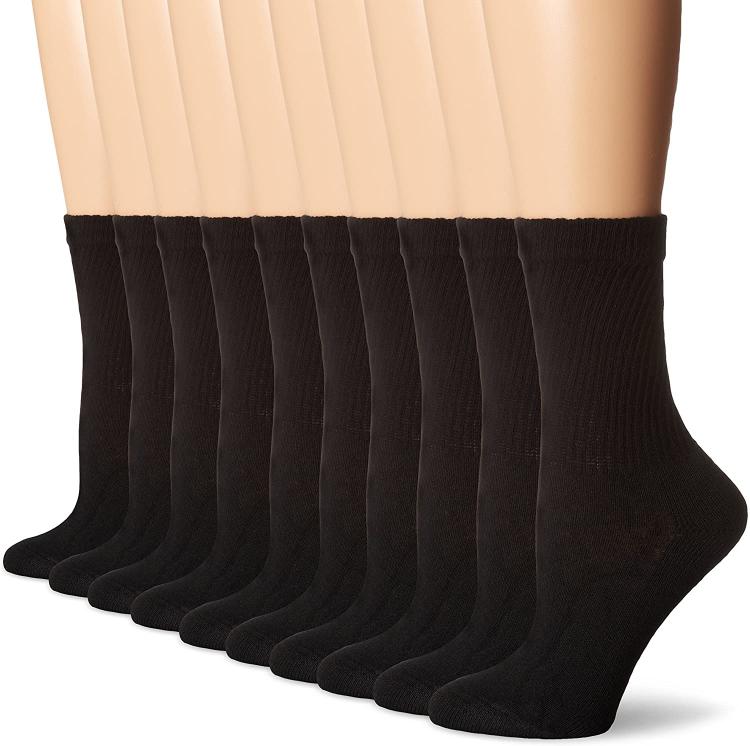 all in one place בגדי נשים Hanes Women's 10-Pair Value Pack Crew Socks