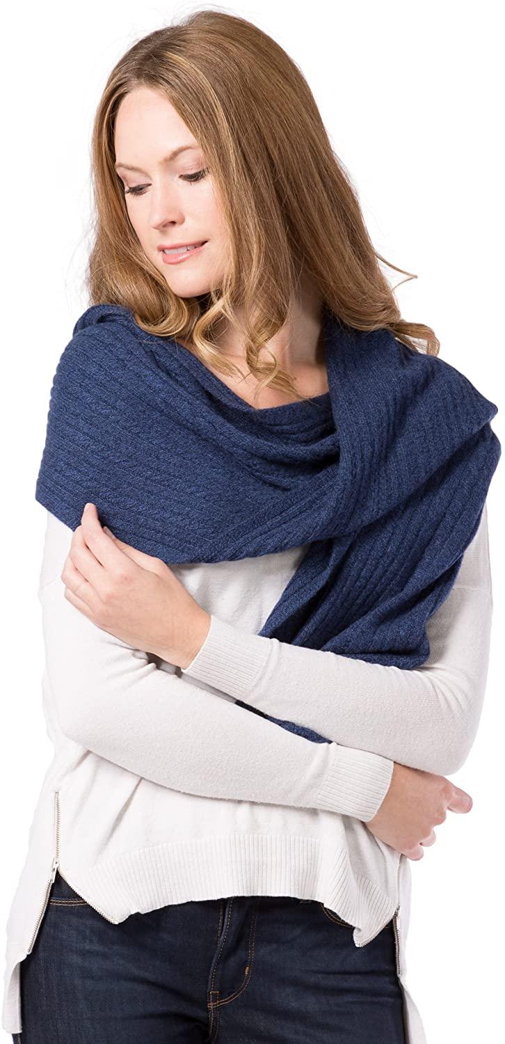 all in one place אביזרי נשים Fishers Finery Women's Cozy Cashmere Cable Knitted Winter Scarf | Black Label Box