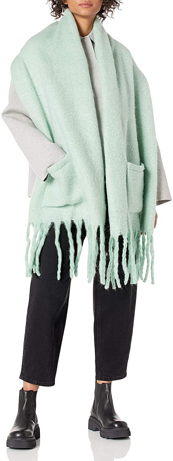 all in one place אביזרי נשים Steve Madden womens Steve Madden Super Soft Muffler With Pockets