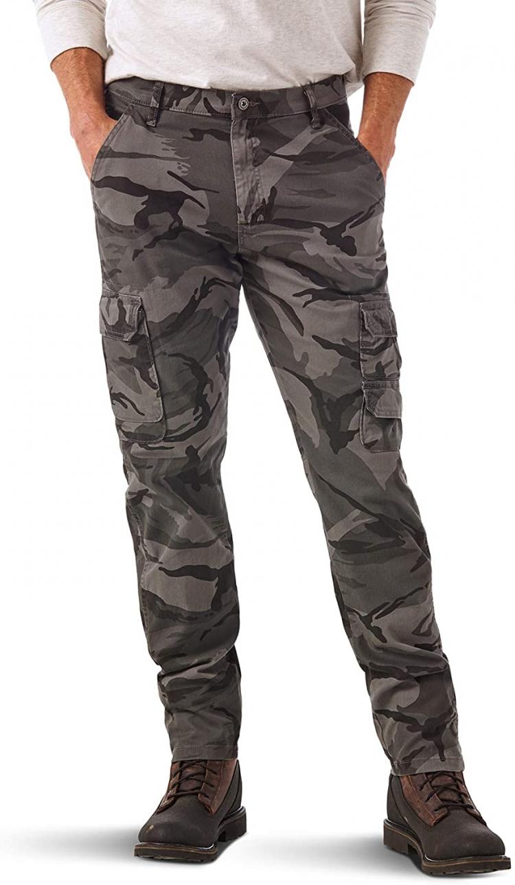 all in one place בגדי גברים Wrangler Men's Regular Tapered Cargo Pant