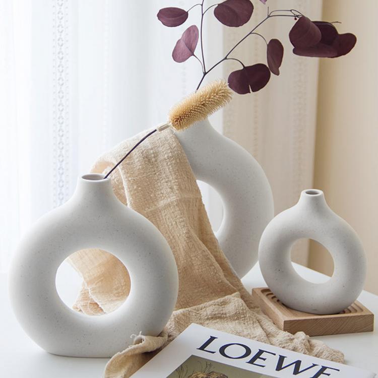 all in one place עיצוב פנים Nordic Ins Circular Hollow Ceramic Vase Donuts Flower Pot Home Decoration Ornaments Crafts Art Vases Room nterior Decor Gifts