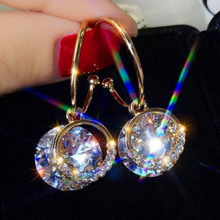 all in one place תכשיטי אופנה Super Flash Earrings Ladies Temperament Personality Wild Earrings Pin Earrings Romantic Ladies Rhinestone Fashion Boutique Gift